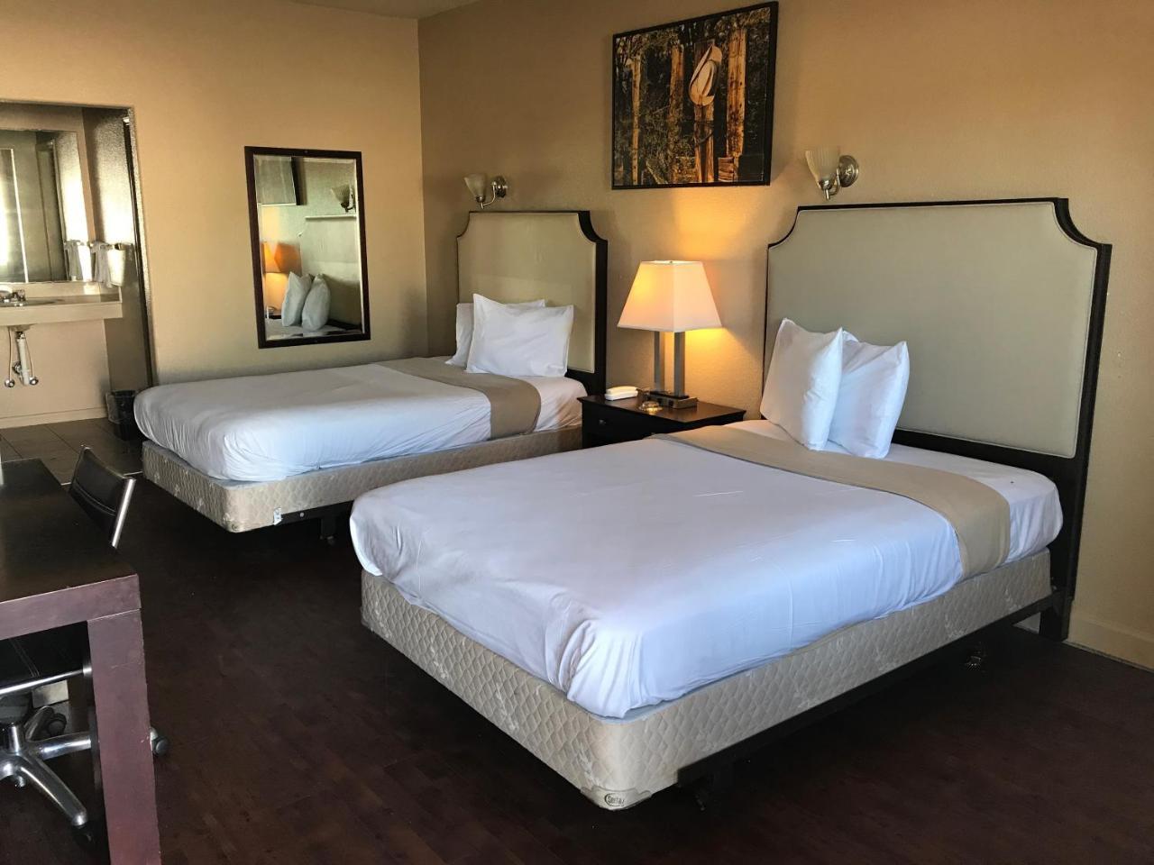 Lone Star Inn & Suites Killeen Ngoại thất bức ảnh