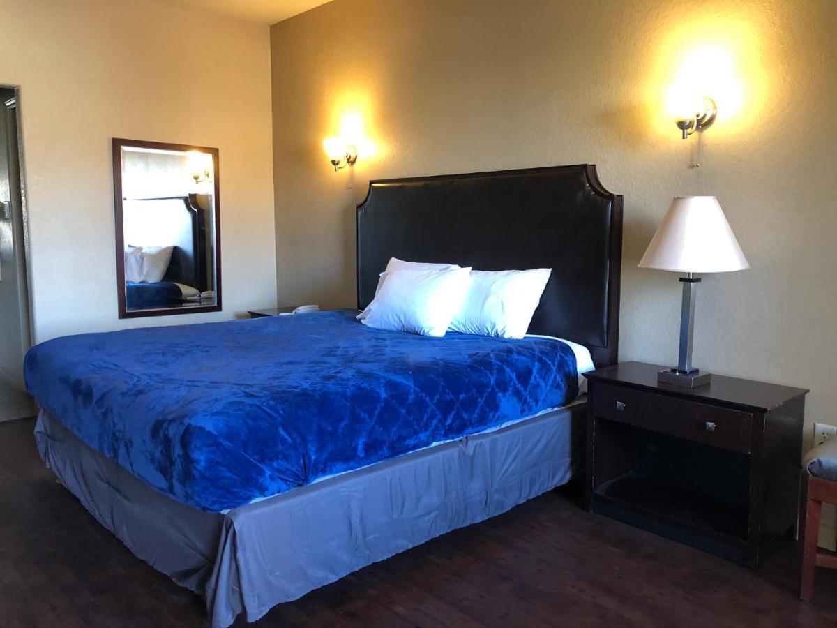 Lone Star Inn & Suites Killeen Ngoại thất bức ảnh
