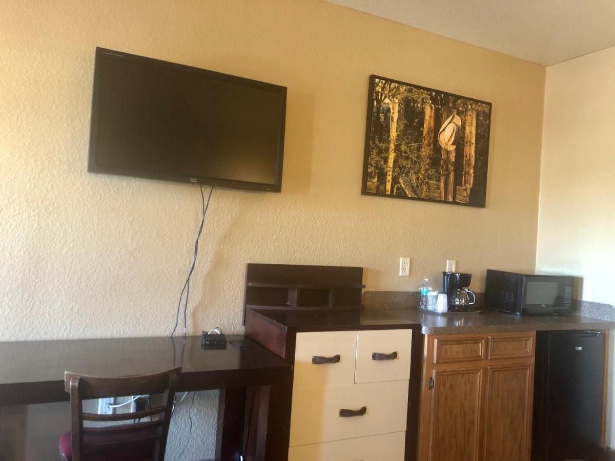 Lone Star Inn & Suites Killeen Ngoại thất bức ảnh